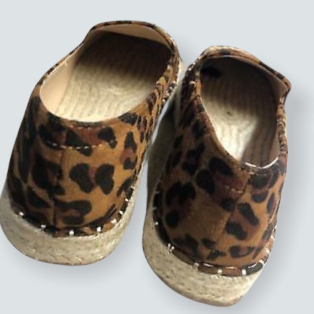 New in box Chase & Chloe Leopard Espadrille slip on, NIB - Picture 6 of 8